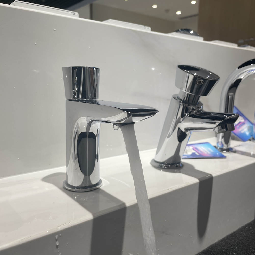 Vòi lavabo lạnh TOTO TLG04101B