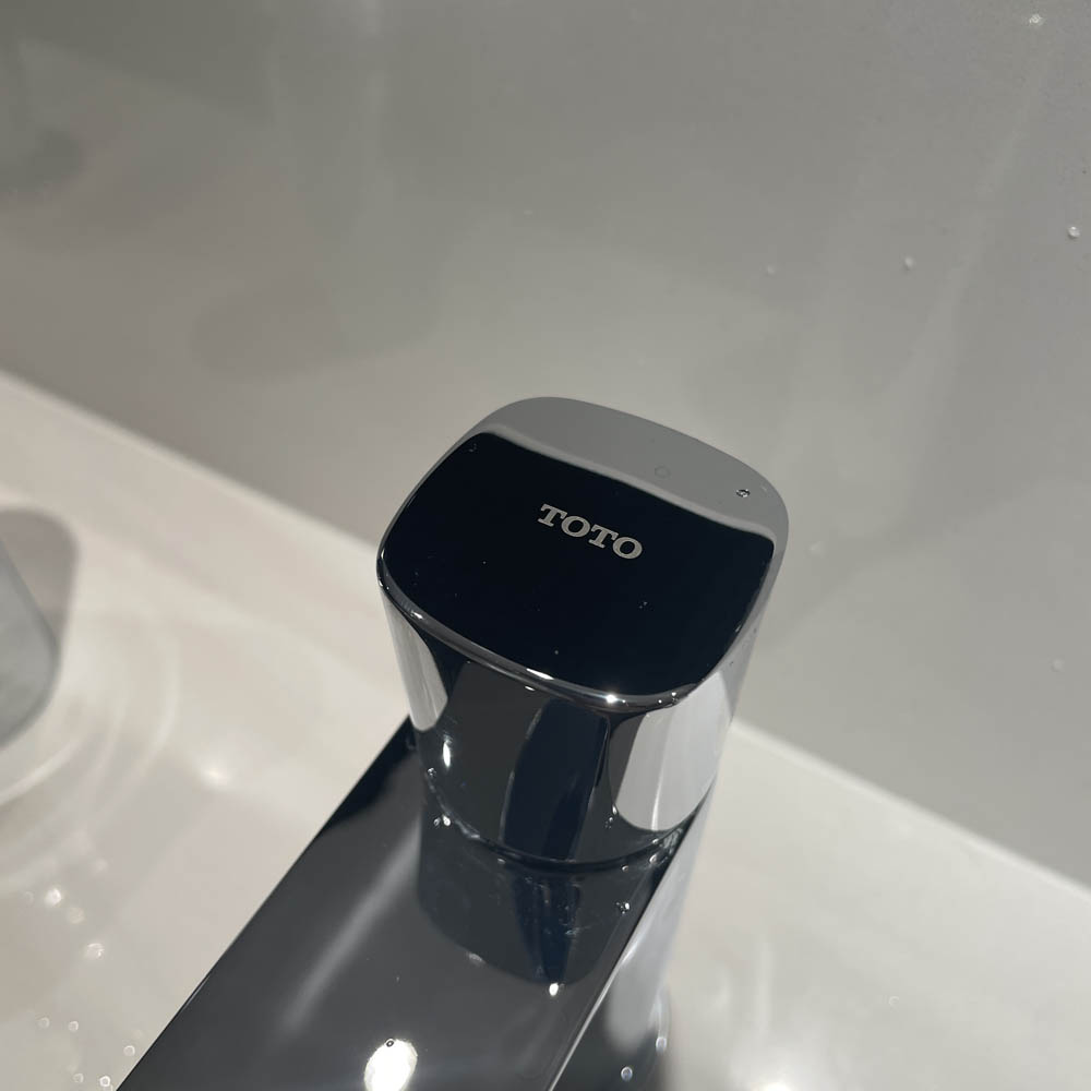Vòi lavabo lạnh TOTO TLG04101B