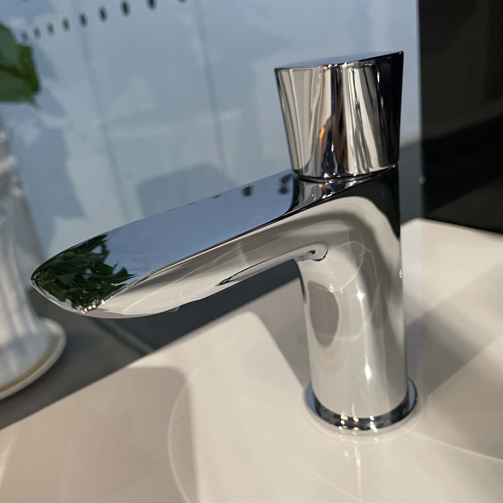 Vòi lavabo lạnh TOTO TLG04101B