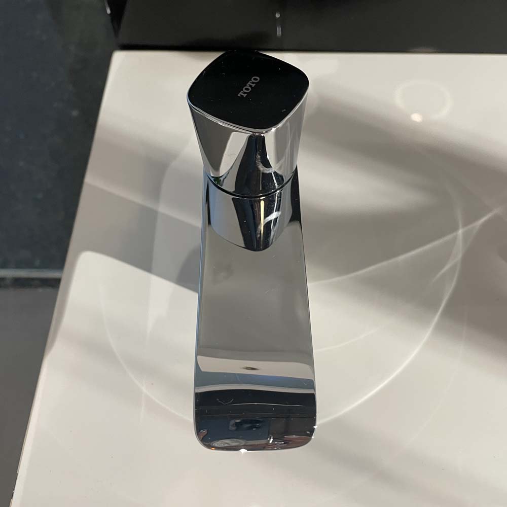 Vòi lavabo lạnh TOTO TLG04101B