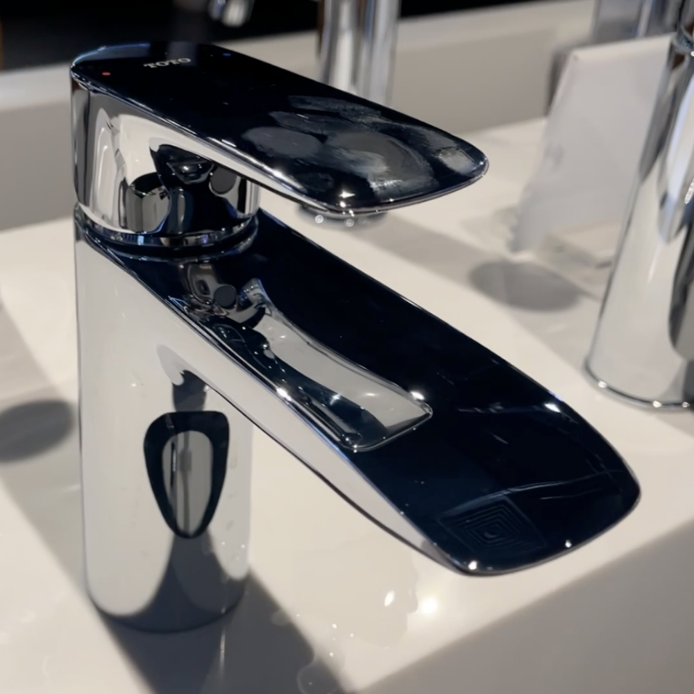 Vòi lavabo nóng lạnh GA TOTO TLG04301V
