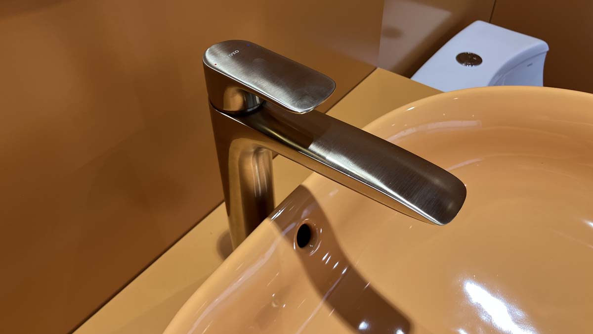 Vòi lavabo nóng lạnh GA TOTO TLG04307V