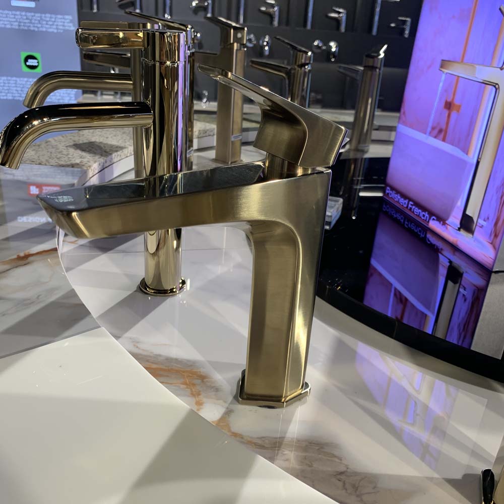 Vòi lavabo nóng lạnh GE TOTO TLG07303V