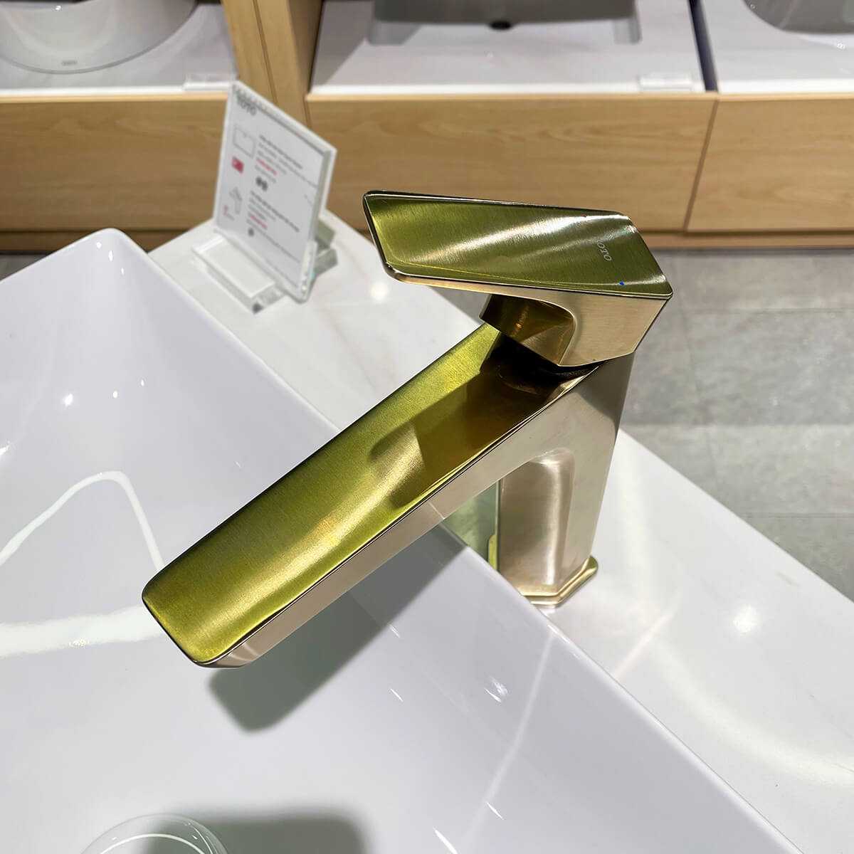 Vòi lavabo nóng lạnh GE TOTO TLG07303V