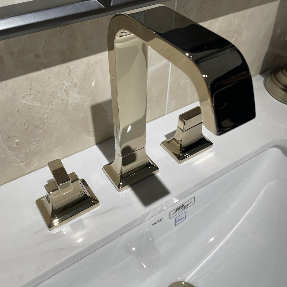 Vòi lavabo nóng lạnh GE TOTO TLG08201B