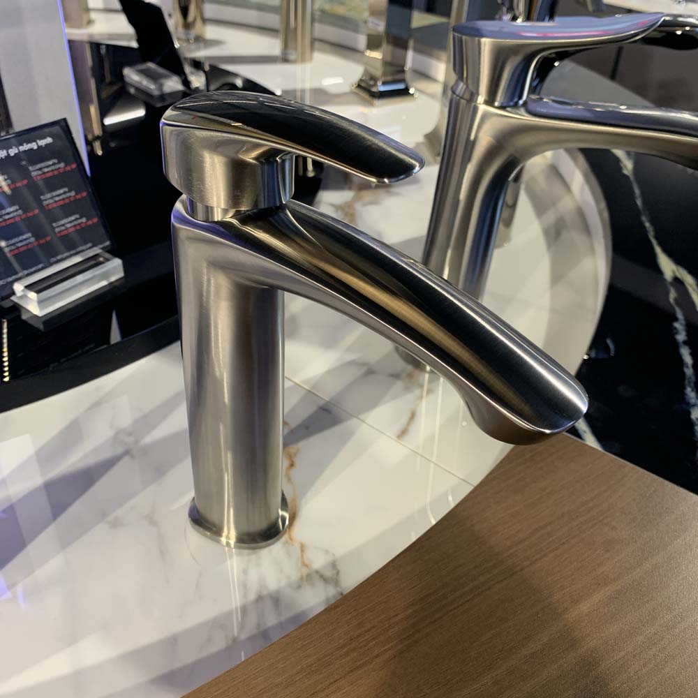 Vòi lavabo nóng lạnh GM TOTO TLG09303V