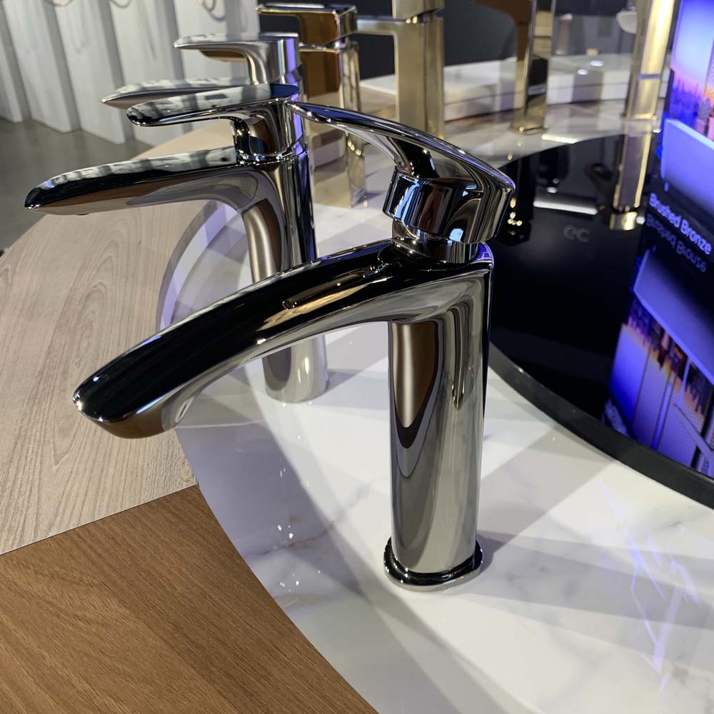 Vòi lavabo nóng lạnh GM TOTO TLG09303V