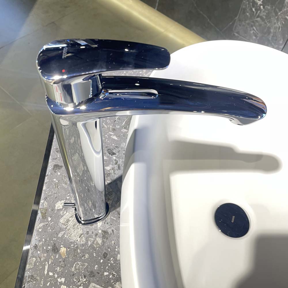 Vòi lavabo nóng lạnh GM TOTO TLG09305V