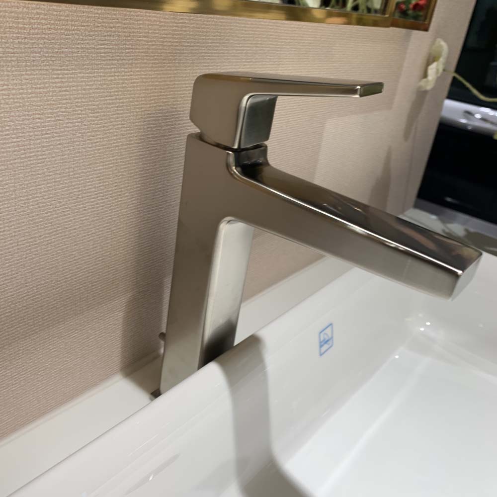 Vòi lavabo nóng lạnh GB TOTO TLG10303V