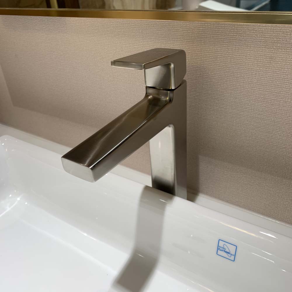 Vòi lavabo nóng lạnh GB TOTO TLG10303V