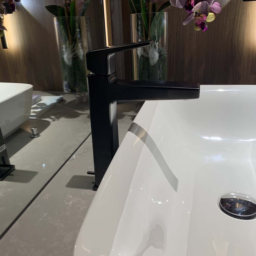 Vòi lavabo nóng lạnh GB TOTO TLG10303V