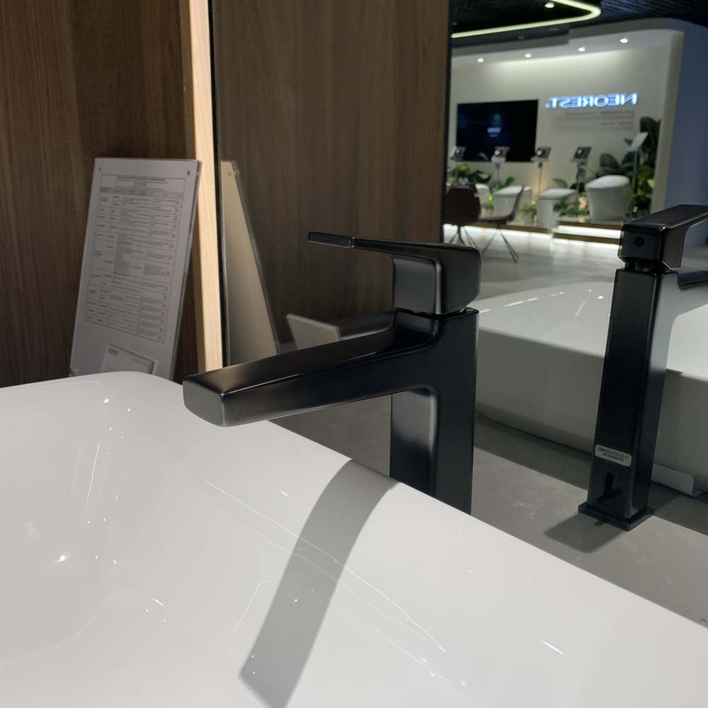 Vòi lavabo nóng lạnh GB TOTO TLG10303V