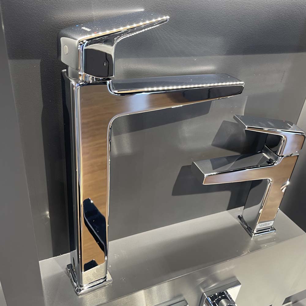 Vòi lavabo nóng lạnh GB TOTO TLG10305V