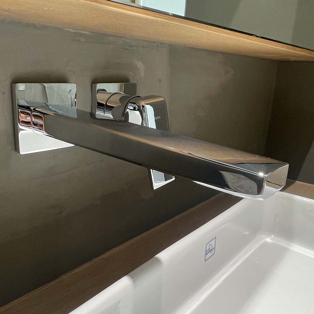 Vòi lavabo nóng lạnh gắn tường GB TOTO TLG10308BB (TLG10308B)