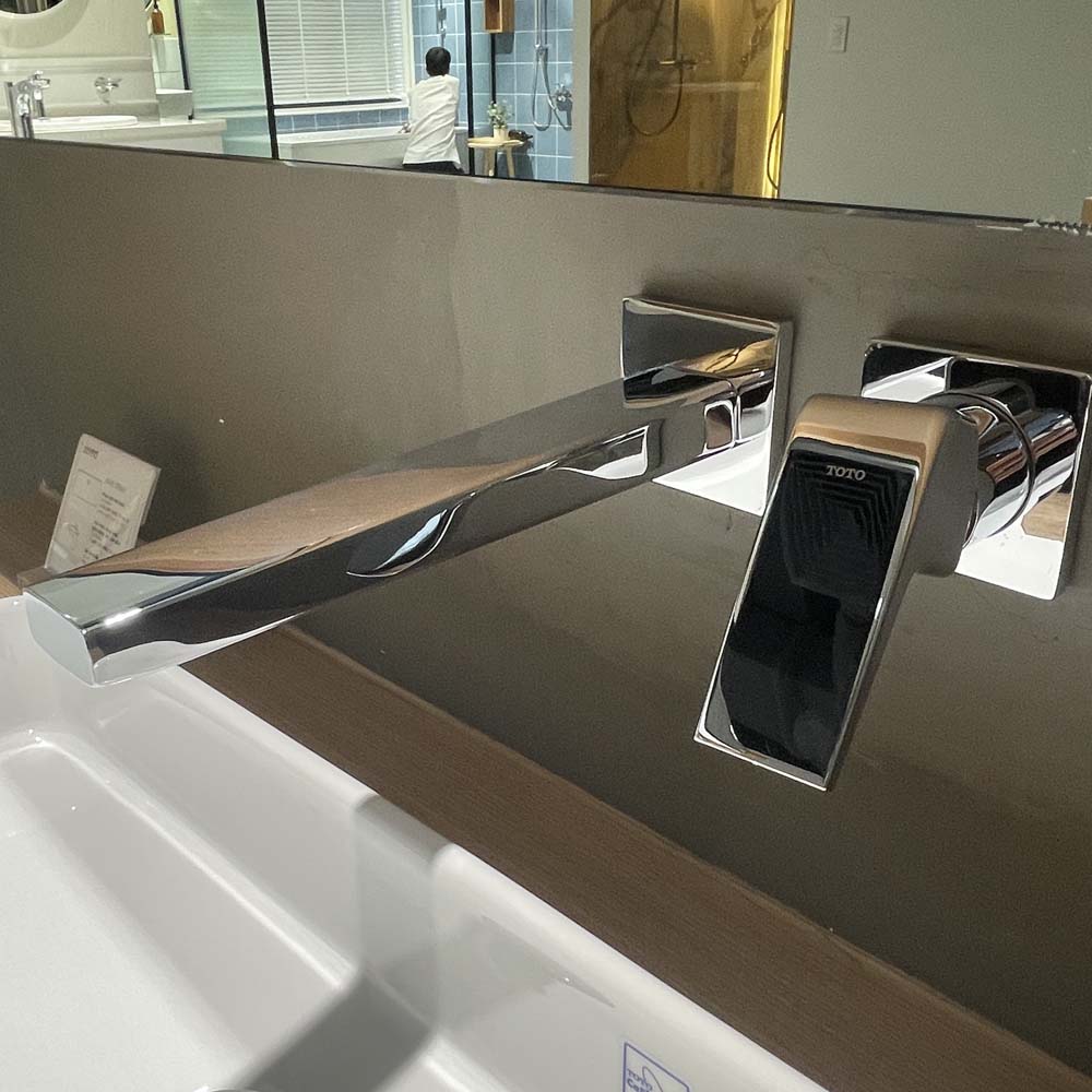Vòi lavabo nóng lạnh gắn tường GB TOTO TLG10308BB (TLG10308B)