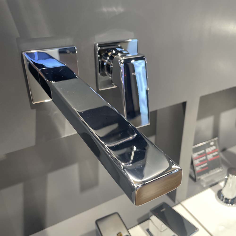 Vòi lavabo nóng lạnh gắn tường GB TOTO TLG10308BB (TLG10308B)
