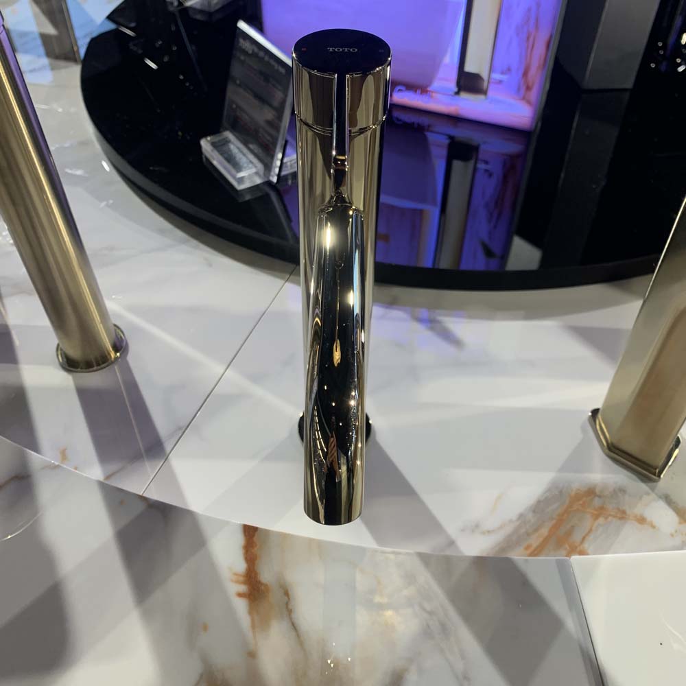 Vòi lavabo nóng lạnh GF TOTO TLG11303V