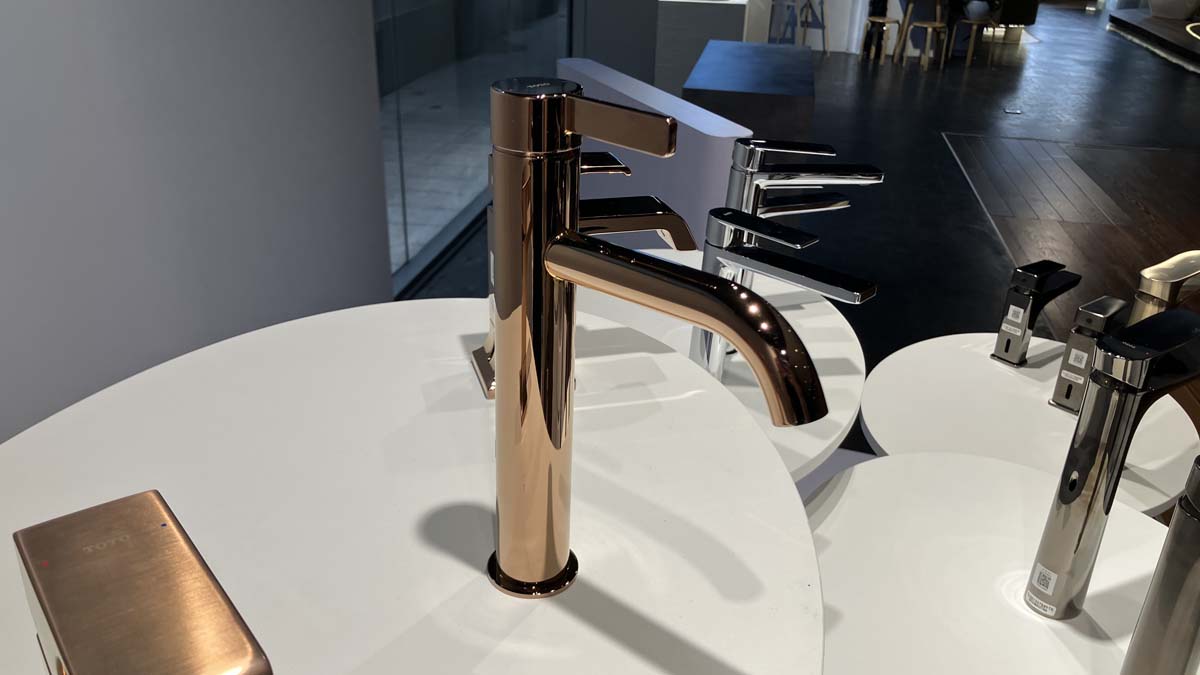 Vòi lavabo nóng lạnh GF TOTO TLG11303V