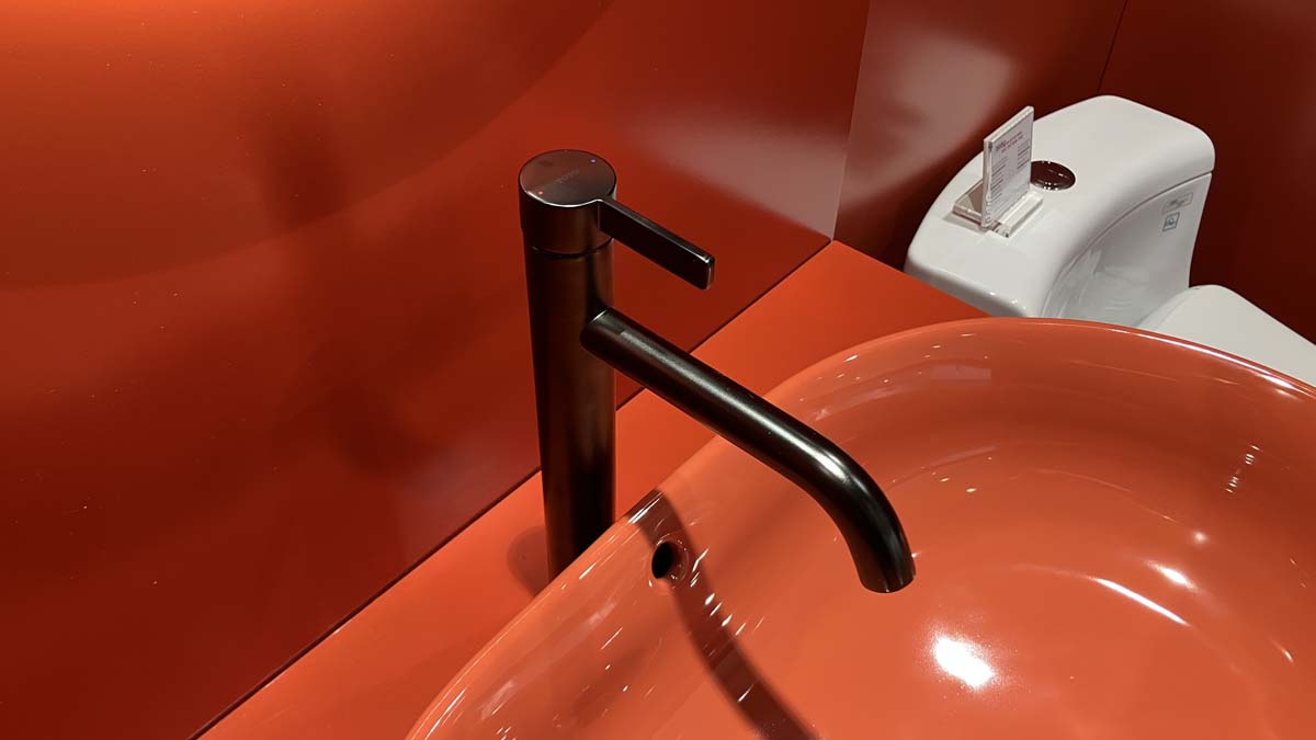 Vòi lavabo nóng lạnh GF TOTO TLG11305V