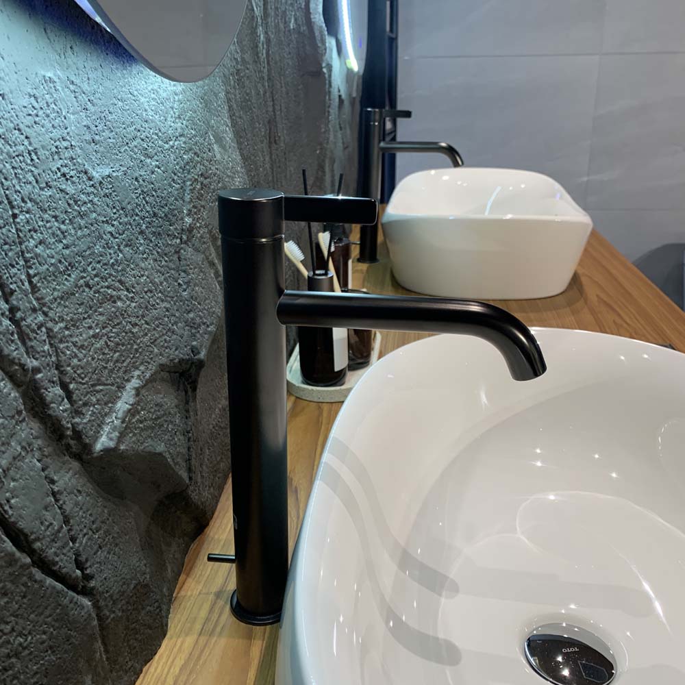 Vòi lavabo nóng lạnh GF TOTO TLG11305V