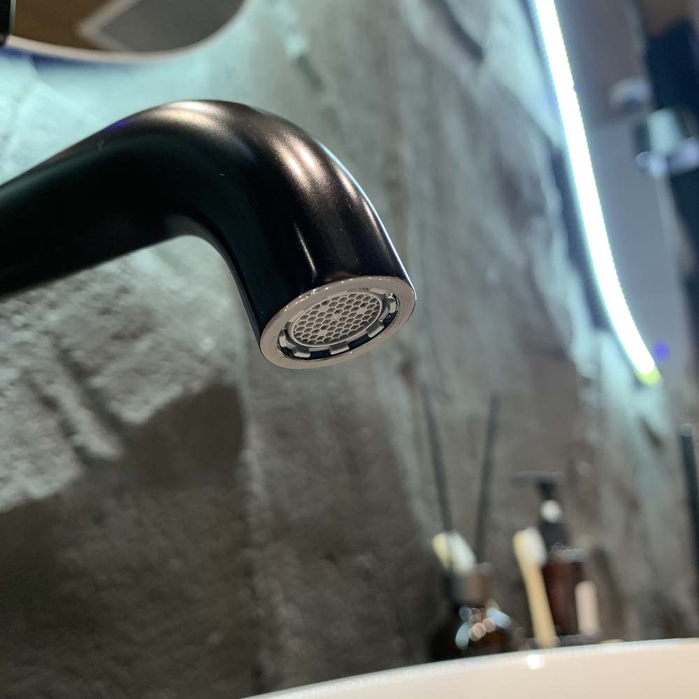 Vòi lavabo nóng lạnh GF TOTO TLG11305V