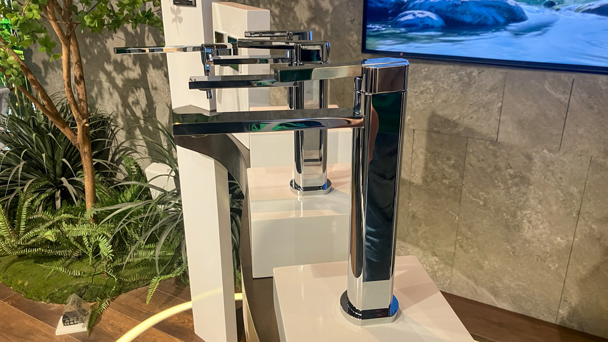 Vòi lavabo nóng lạnh GK TOTO TLG153E0A