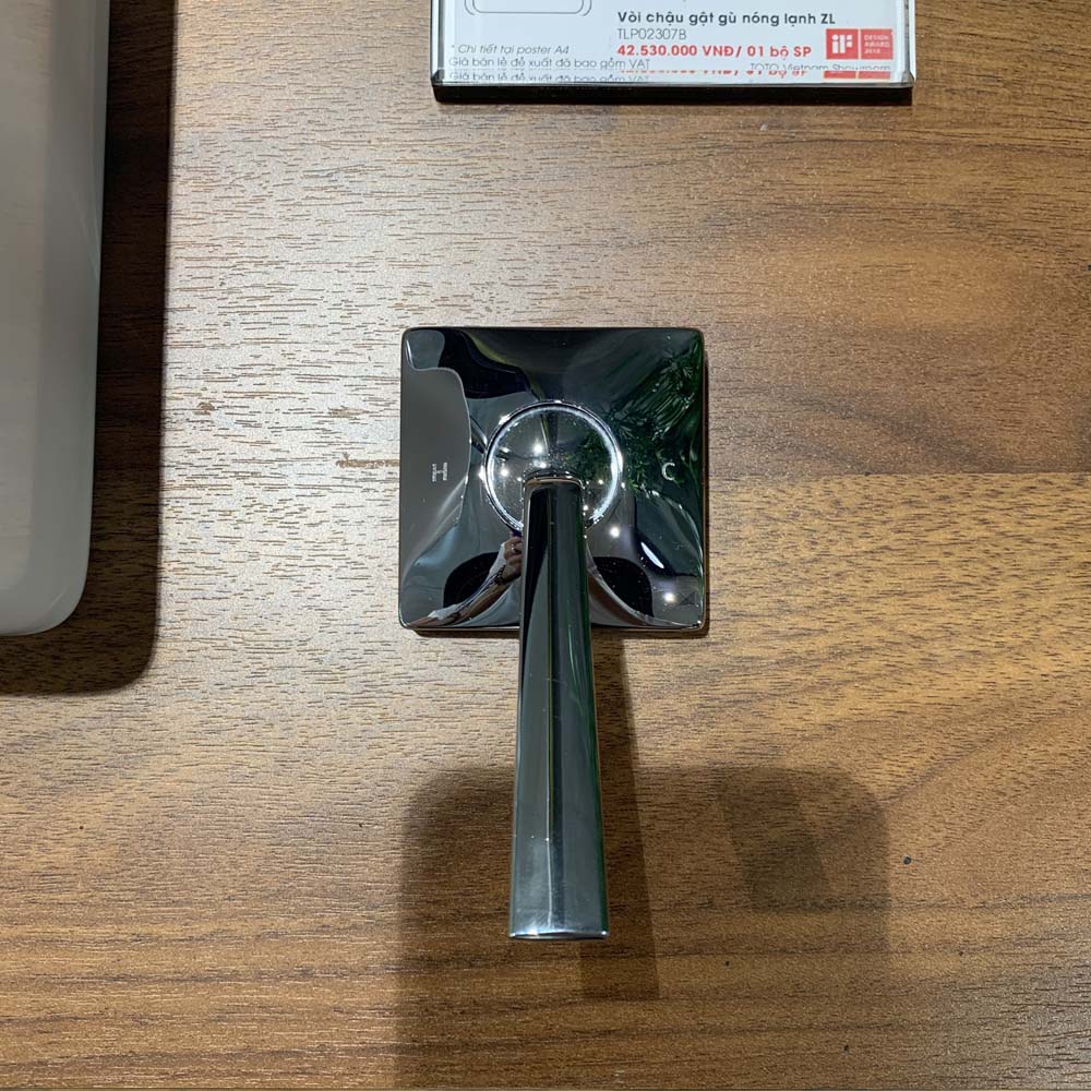 Vòi lavabo nóng lạnh ZL TOTO TLP02307B