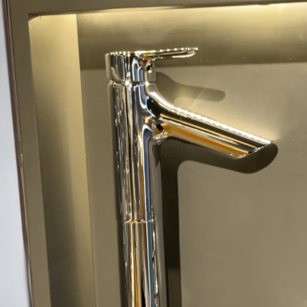 Vòi lavabo nóng lạnh LB TOTO TLS01307V