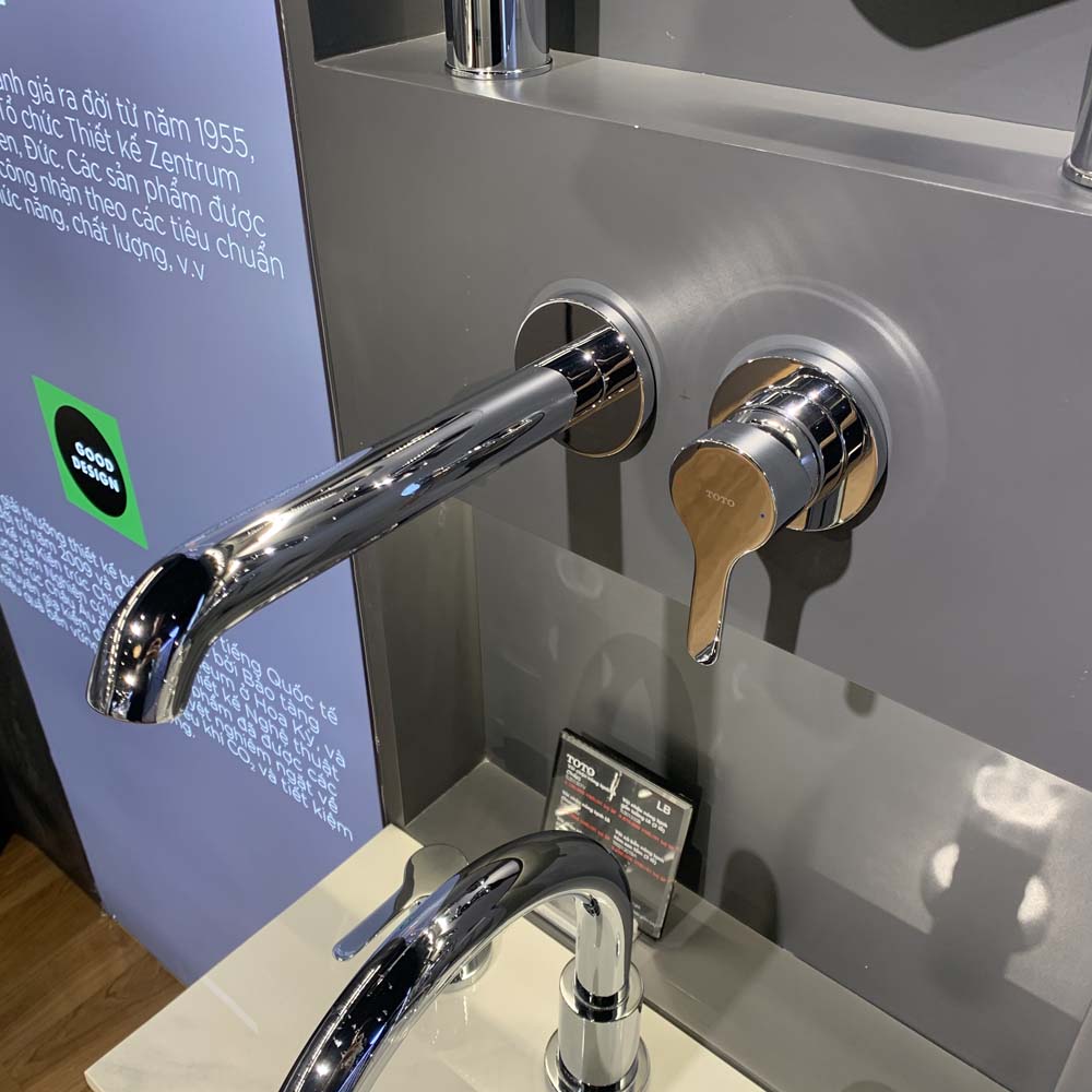 Vòi lavabo nóng lạnh gắn tường LB TOTO TLS01310B