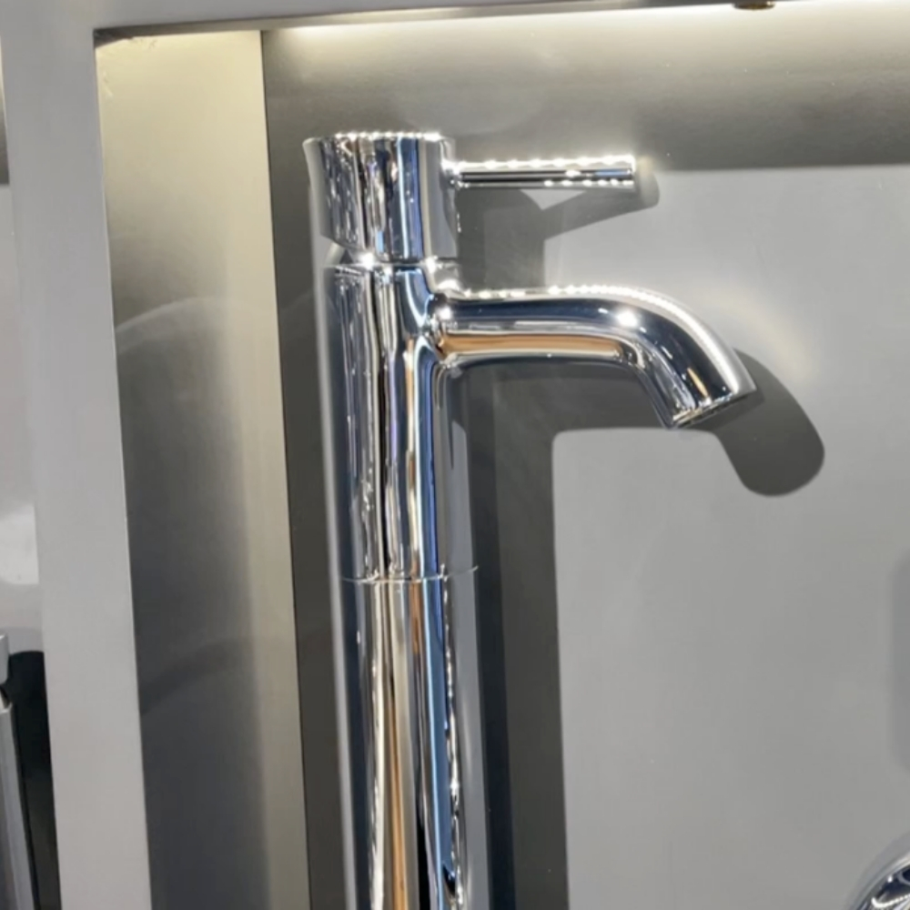 Vòi lavabo nóng lạnh LN TOTO TLS02305V