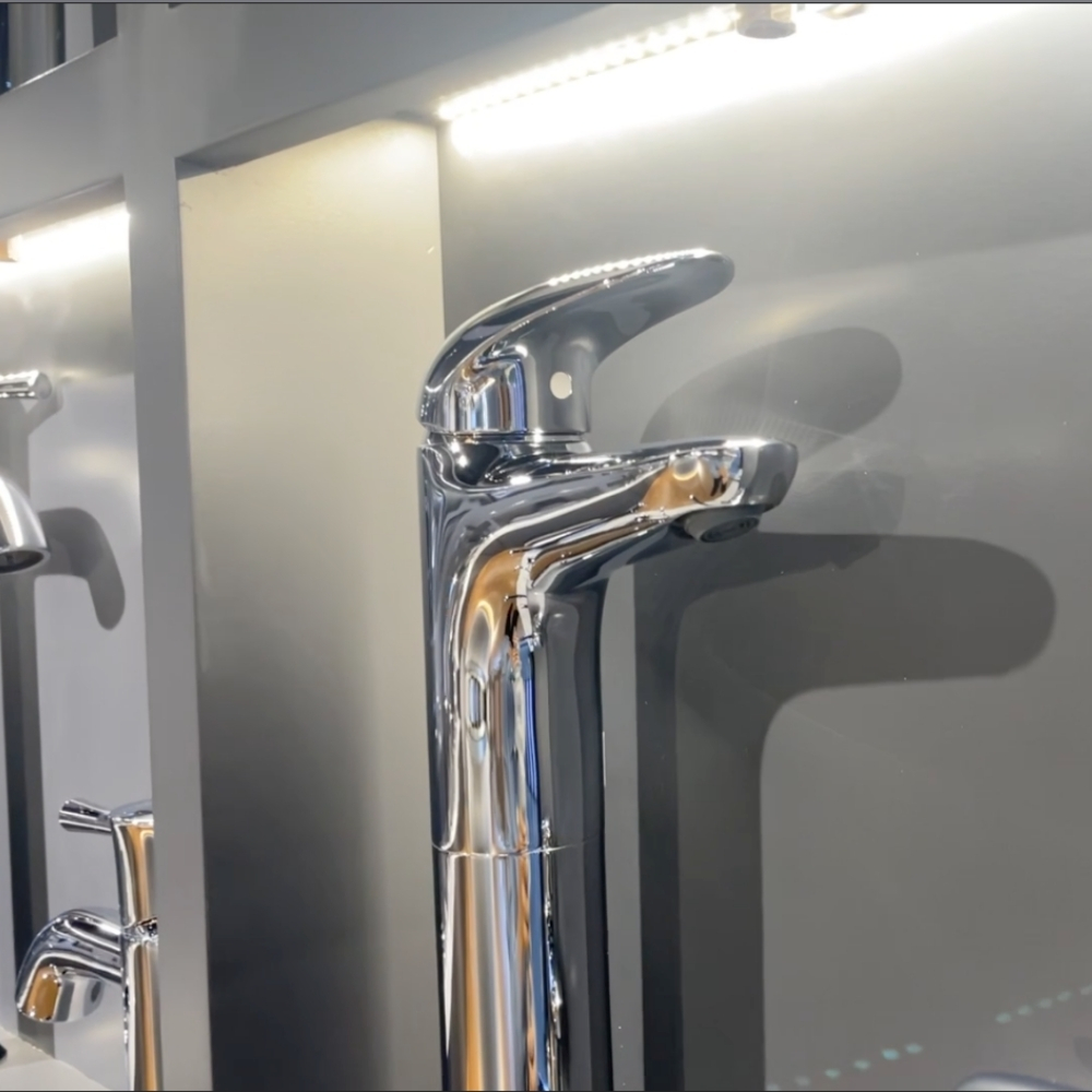 Vòi lavabo nóng lạnh LC TOTO TLS03305V