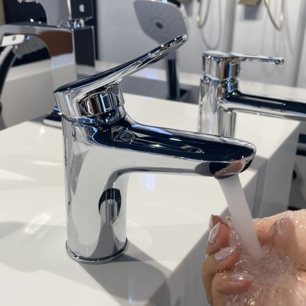 Vòi lavabo nóng lạnh LF TOTO TLS04301V