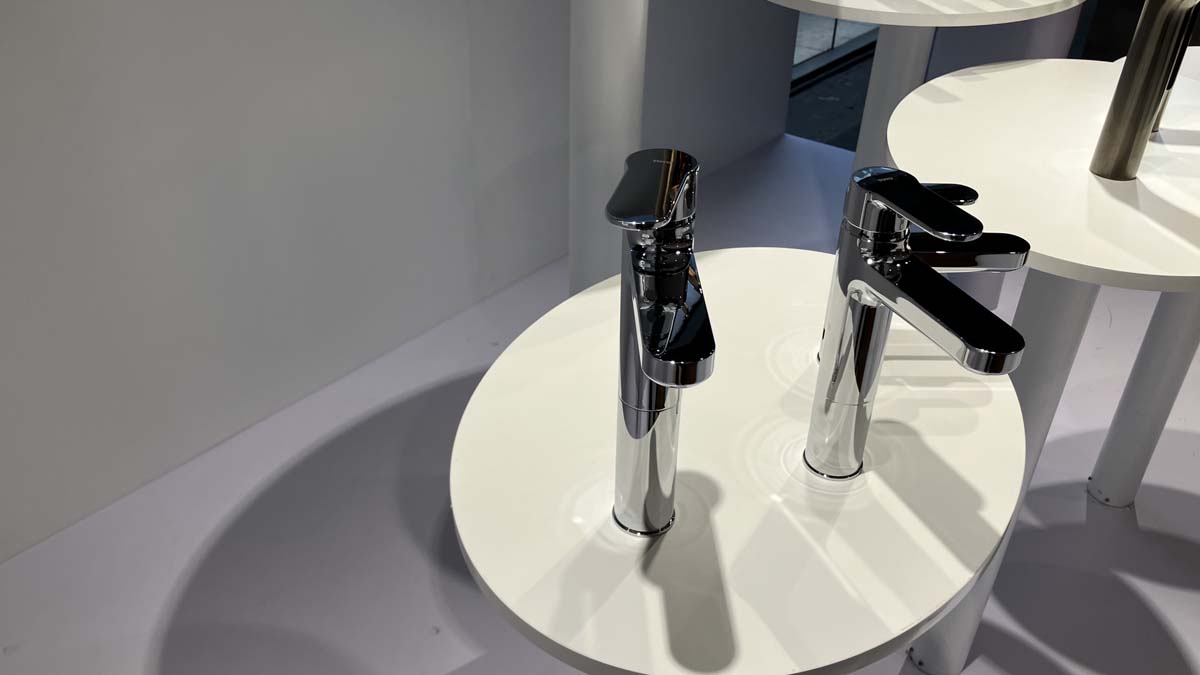 Vòi lavabo nóng lạnh TOTO TLS06305V