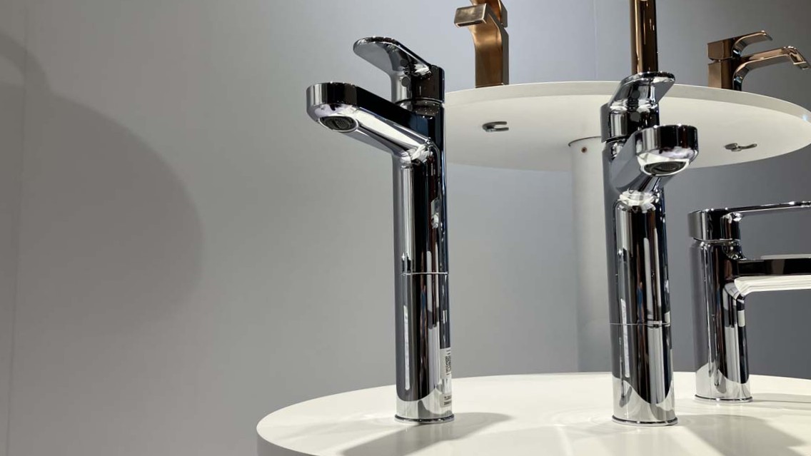 Vòi lavabo nóng lạnh TOTO TLS06305V