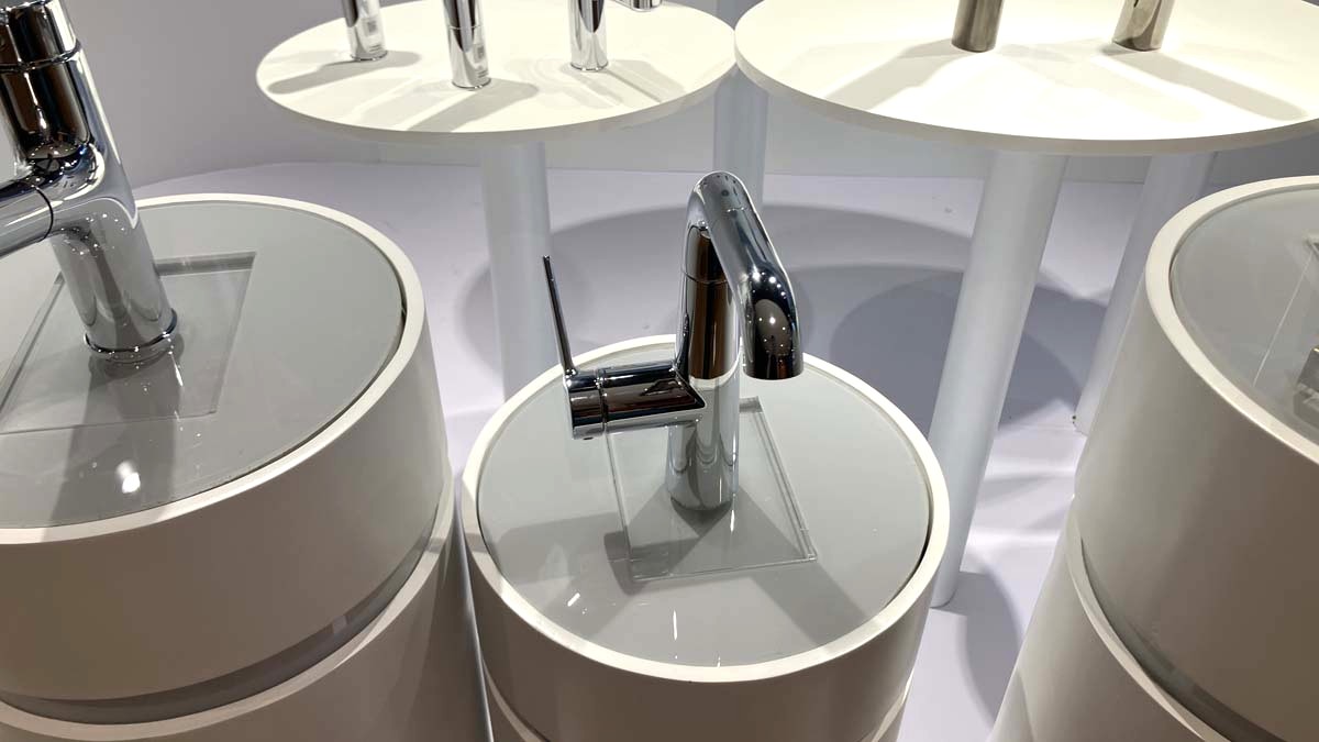 Vòi lavabo nóng lạnh TOTO TLS073J0V dây rút