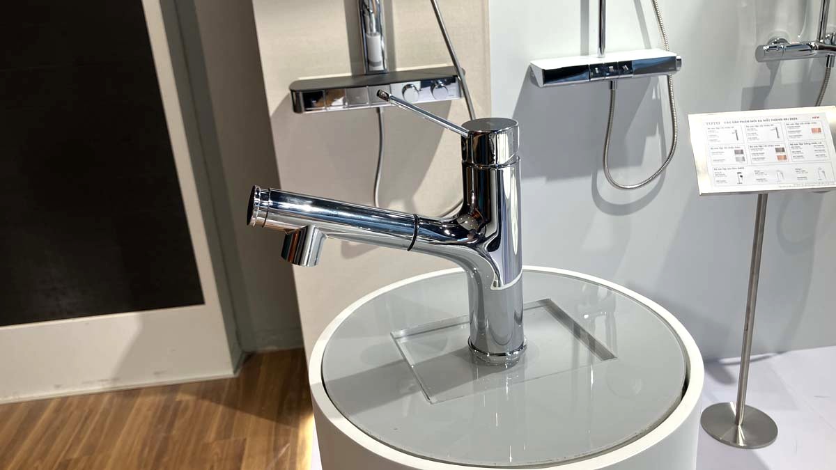 Vòi lavabo nóng lạnh TOTO TLS093B0V dây rút