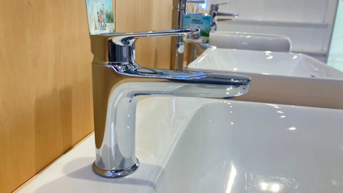 Vòi lavabo lạnh TOTO TLS101A0V New Standard