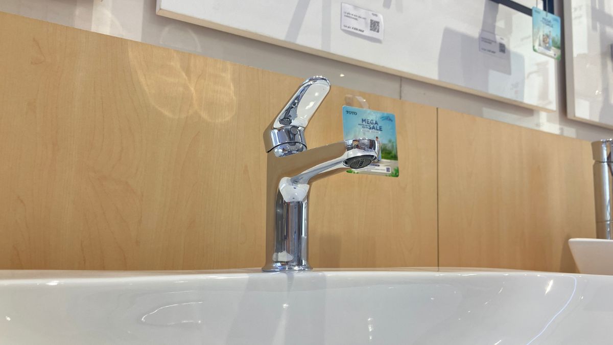 Vòi lavabo lạnh TOTO TLS101A0V New Standard