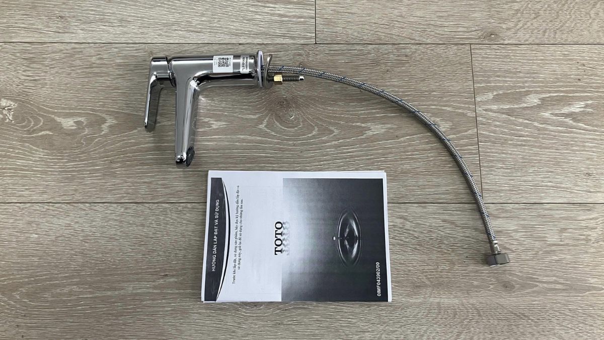 Vòi lavabo lạnh TOTO TLS101A0V New Standard