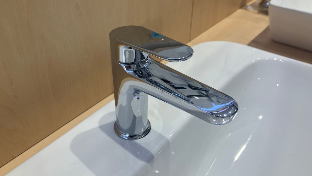 Vòi lavabo nóng lạnh TOTO TLS103A0V New Standard