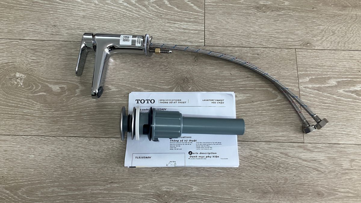 Vòi lavabo nóng lạnh TOTO TLS103A0V New Standard