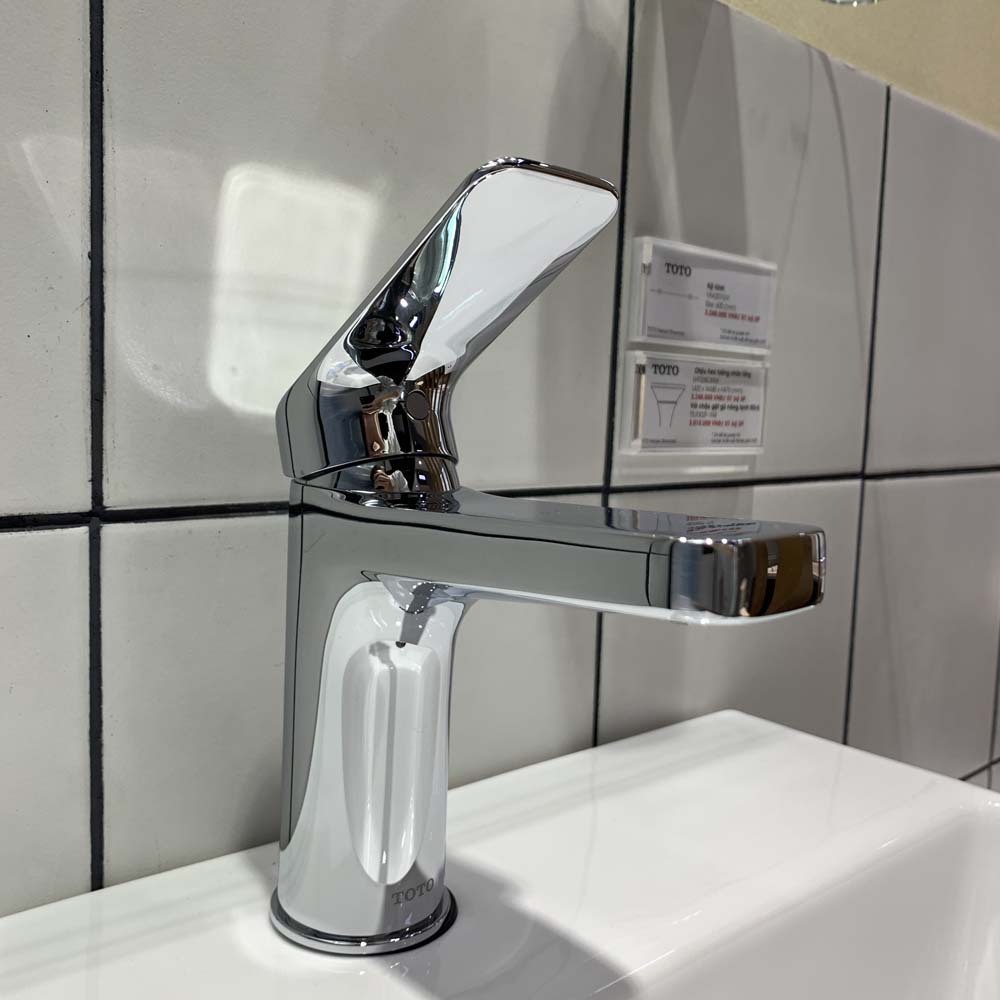 Vòi lavabo nóng lạnh Rei-S TOTO TTLR302F-1NR