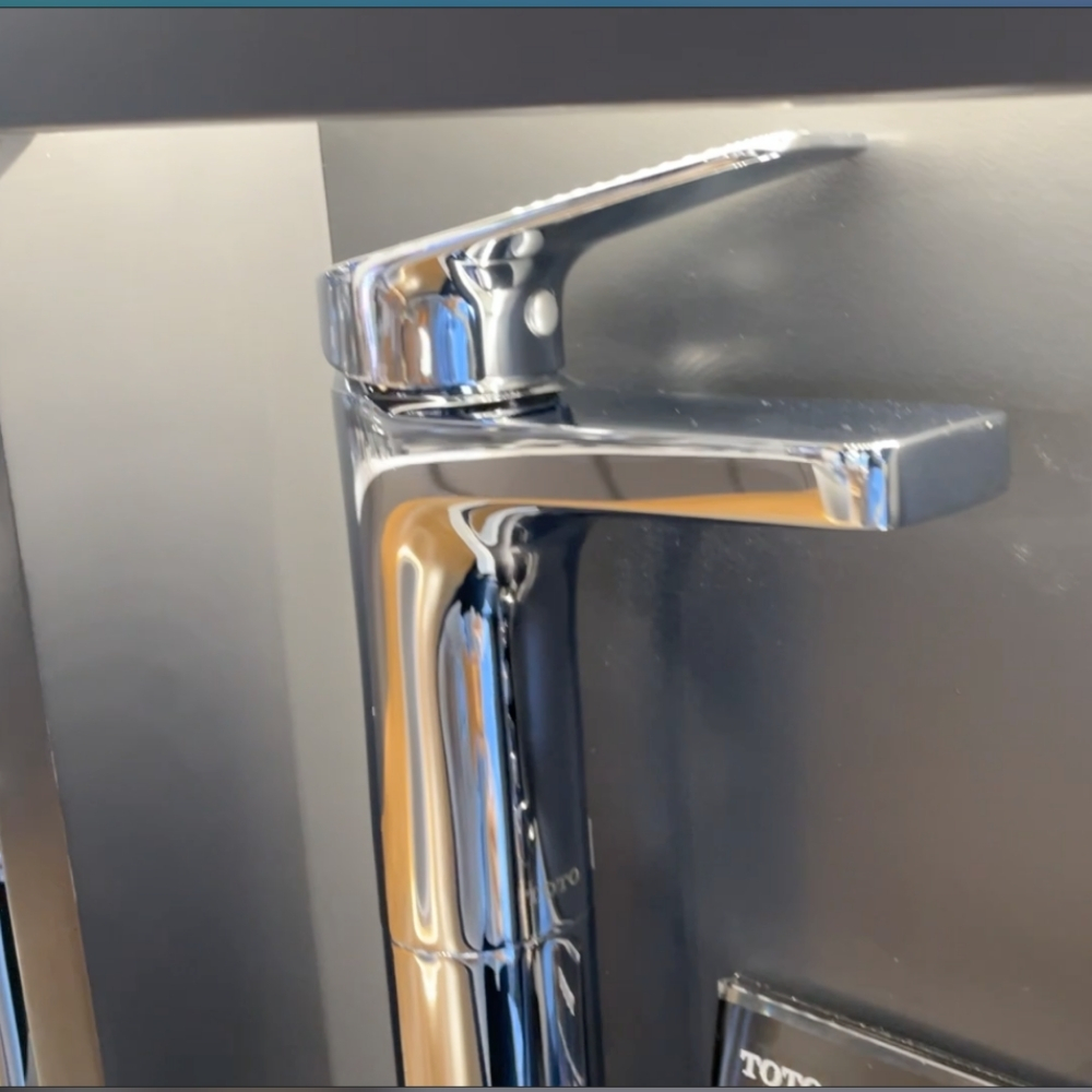 Vòi lavabo nóng lạnh Rei-S TOTO TTLR302FV-1R