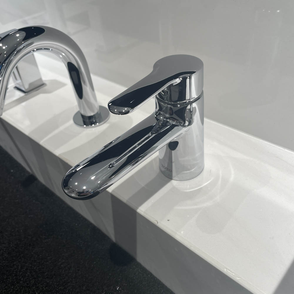 Vòi lavabo lạnh TOTO TVLC101NSR