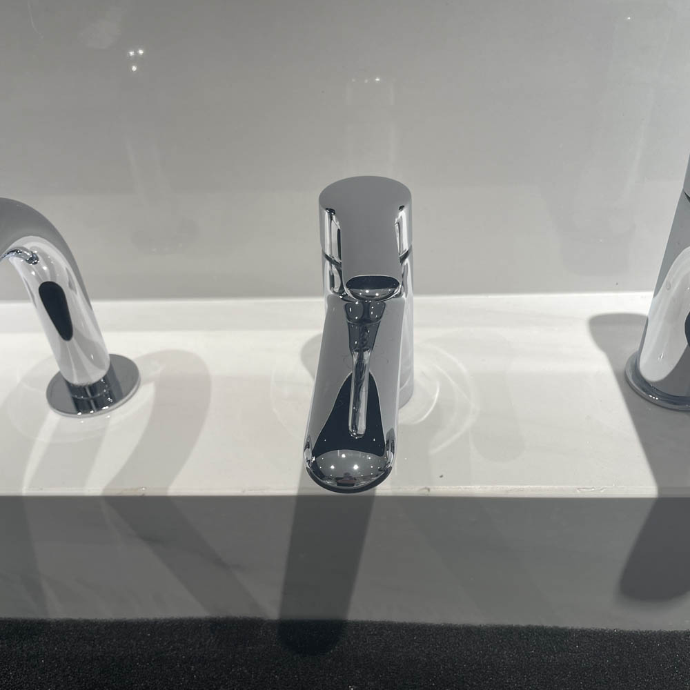 Vòi lavabo lạnh TOTO TVLC101NSR