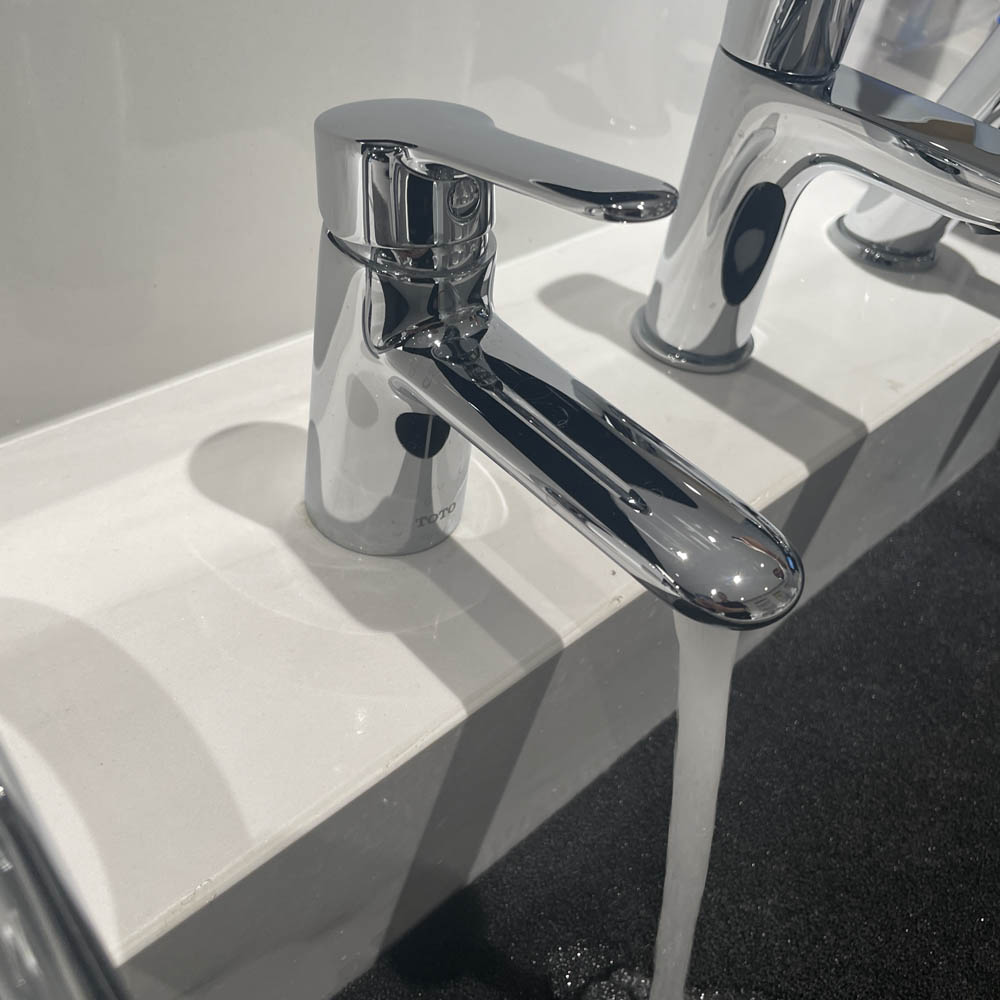 Vòi lavabo lạnh TOTO TVLC101NSR