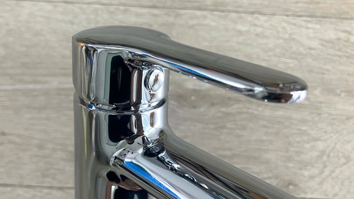 Vòi lavabo lạnh TOTO TVLC101NSR