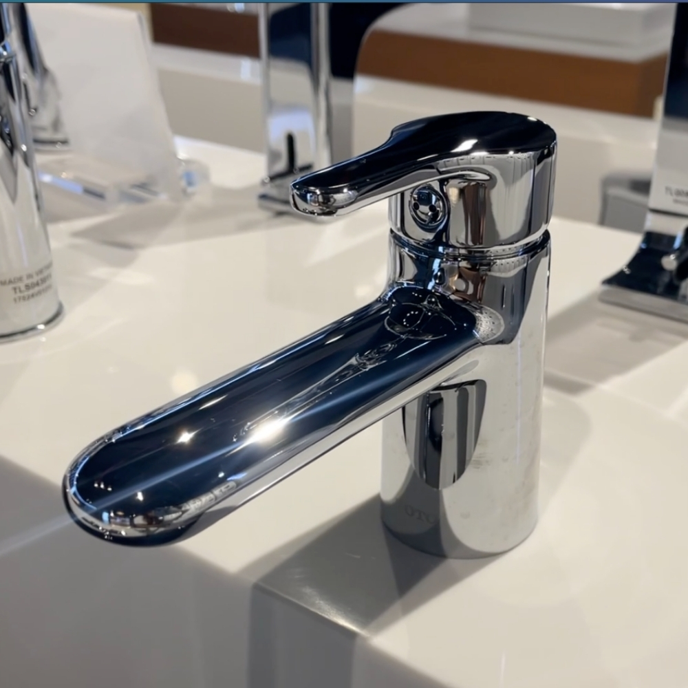 Vòi lavabo nóng lạnh New Standard TOTO TVLM102NSR