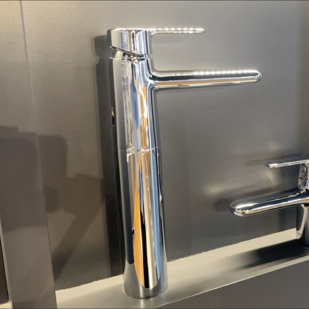 Vòi lavabo nóng lạnh New Standard TOTO TVLM112NS