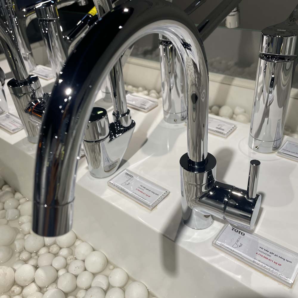 Vòi bếp nóng lạnh TOTO TX605KESBR